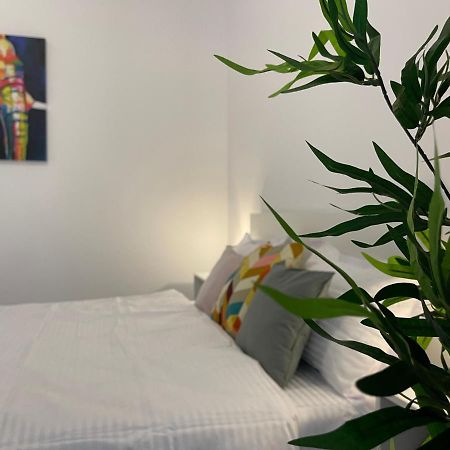 Luxury Apartment Яш Екстериор снимка